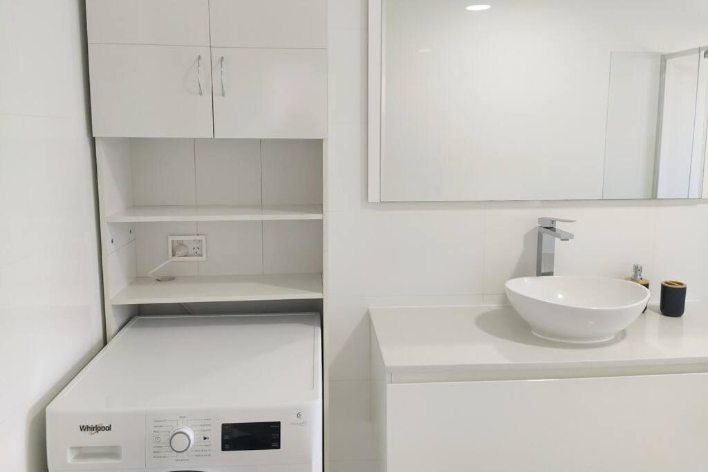 Simply Delightful Unit Close To Cbd And Beach Perth Eksteriør billede